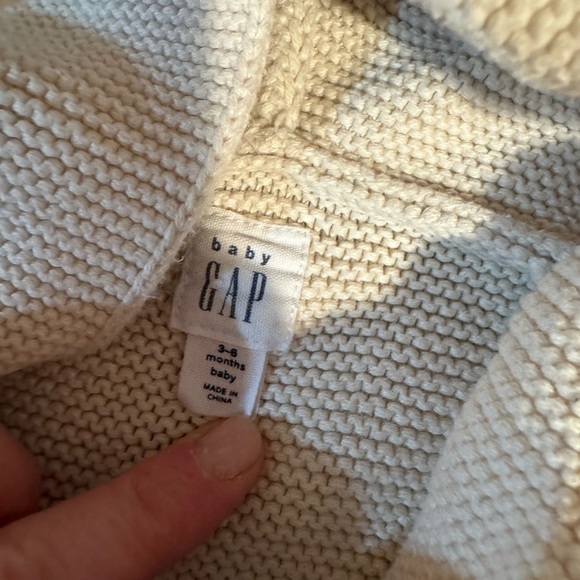 2x Baby Gap Sweaters - Picture 3 of 4